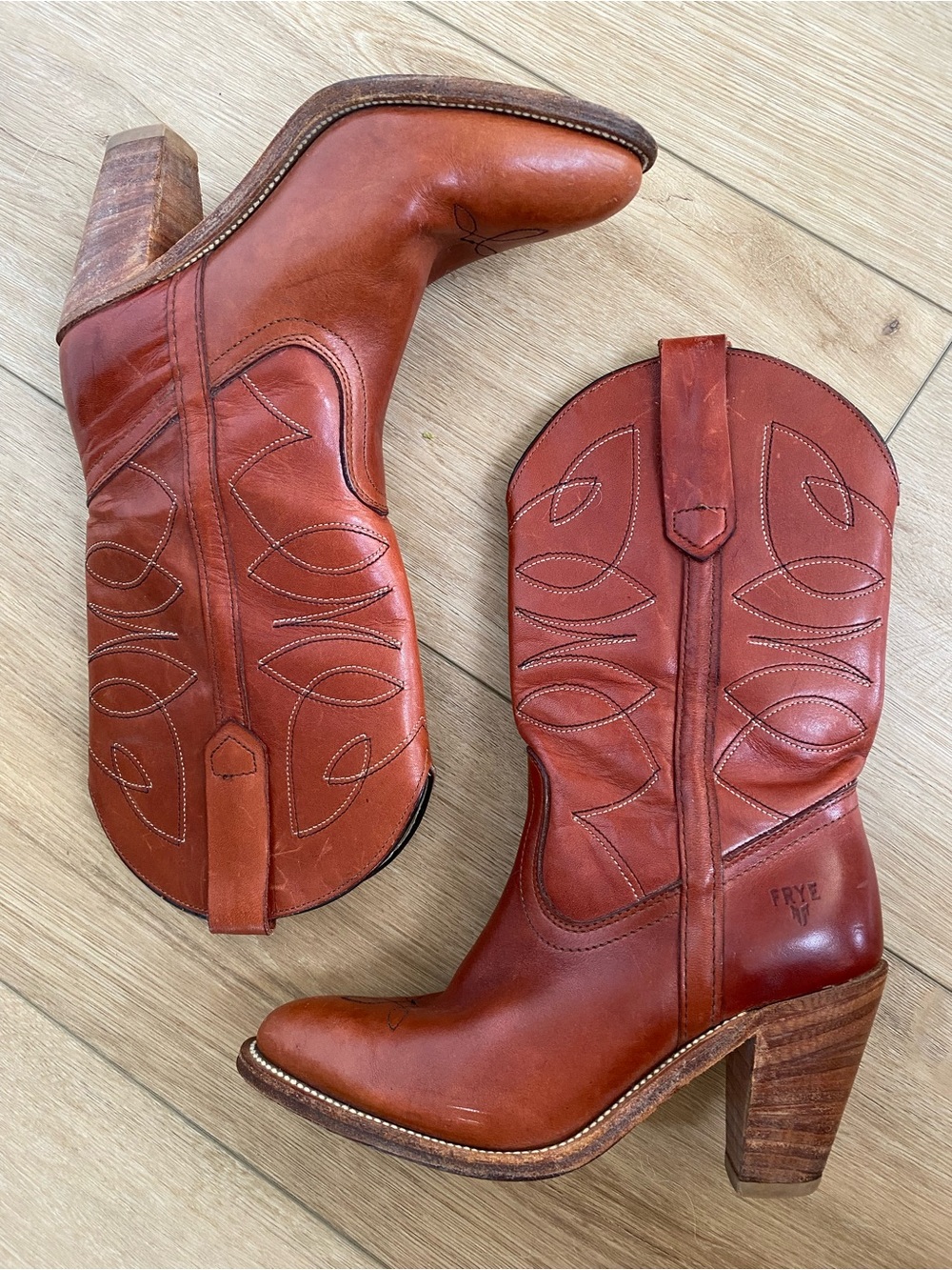 Vtg 70s FRYE Leather Cowboy Boots 7130 Cognac 6B
